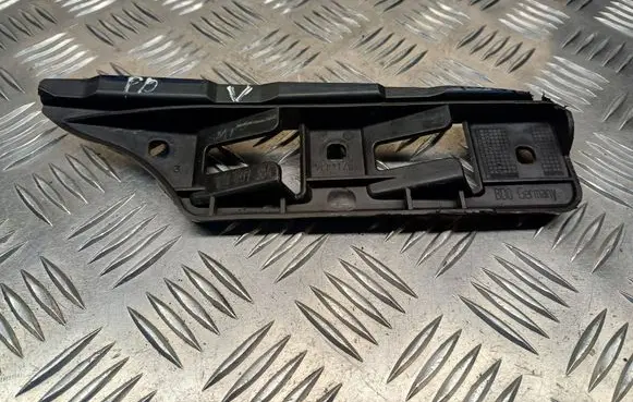 Front bumper mounting bracket
