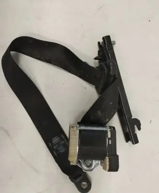 Ford Focus Front seatbelt 34017854D
