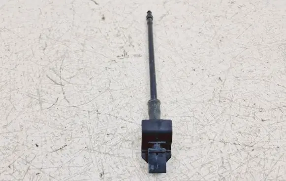 Ford Escape IV Windshield washer spray nozzle B630B