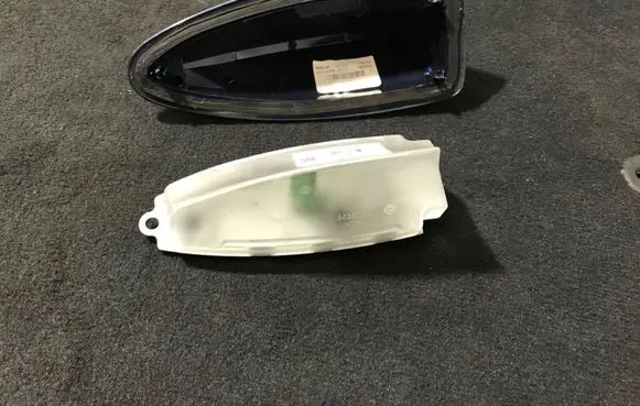 BMW 5 F10 F11 Roof (GPS) antenna cover 9175359
