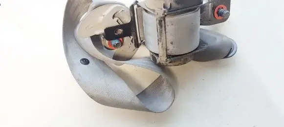 KIA Carnival Rear seatbelt 898204d000 89820-4d000