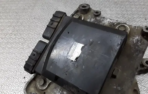 Opel Vectra C Fuel injection control unit/module 8972586910 1310001270
