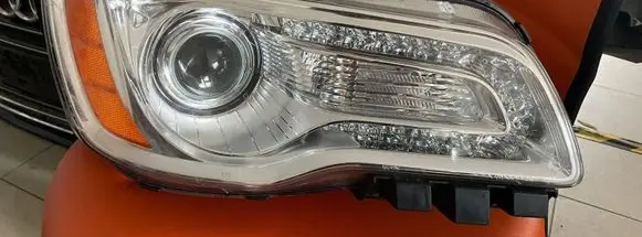 Chrysler 300C Headlight/headlamp 68042154ad