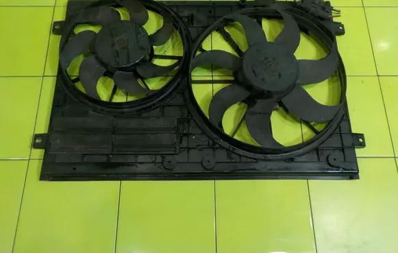 Audi TT TTS Mk2 Fan set 1K0121205S