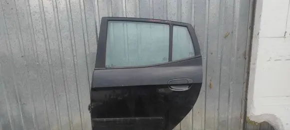 KIA Picanto Rear door 