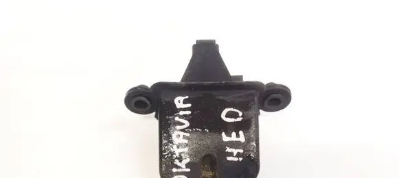 Skoda Octavia Mk2 (1Z) Tailgate/trunk/boot lock/catch/latch 1z5827501c