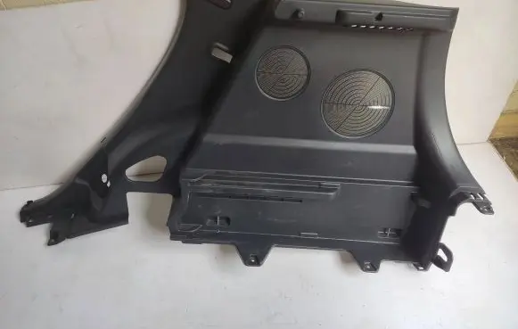 KIA Soul (D) pillar trim (bottom) 85740K0400 85740K0300