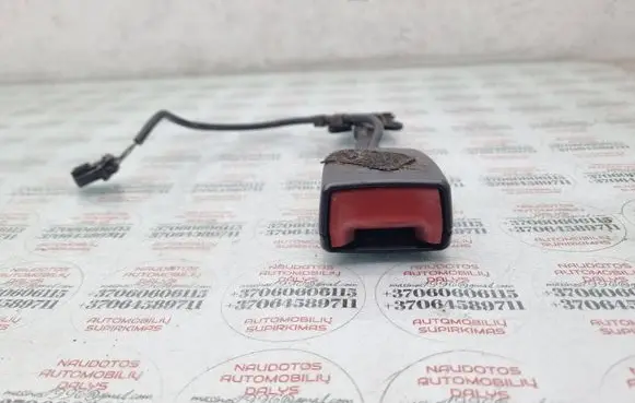 Audi A6 S6 C6 4F Front seatbelt buckle 8E0857755D 1L052006
