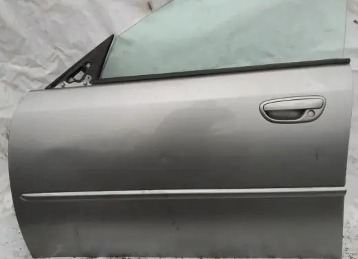 Subaru Legacy Front door pilka
