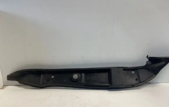 Audi Q5 SQ5 Fender end trim 8R0821111C