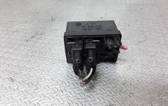 Glow plug pre-heat relay