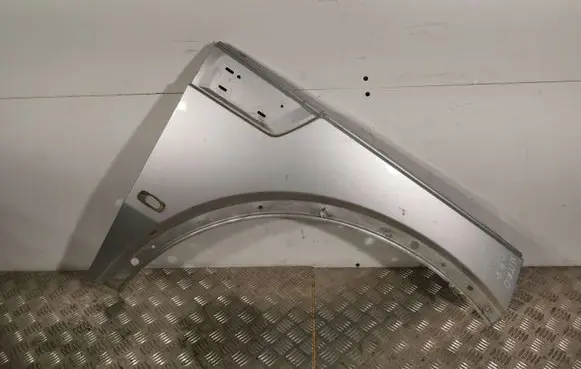 Dodge Nitro Fender