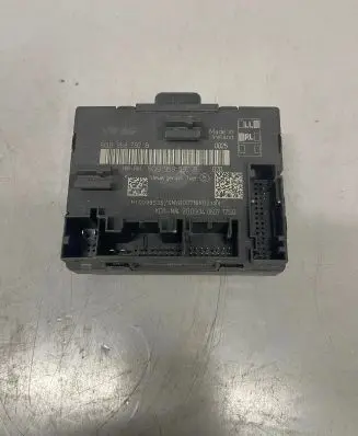 Volkswagen Golf VII Door control unit/module 5Q0959592B