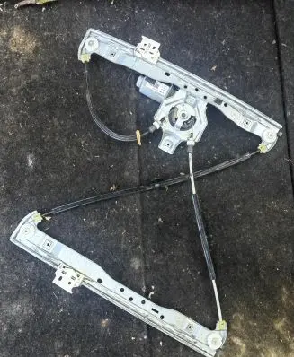 Citroen DS3 Front door window regulator with motor 