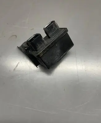 Subaru Legacy Window wiper relay 481657