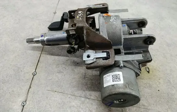 Opel Corsa D Steering wheel axle 55701304