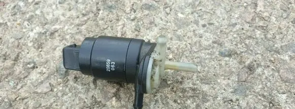 Nissan Primera Windscreen/windshield washer pump 20859