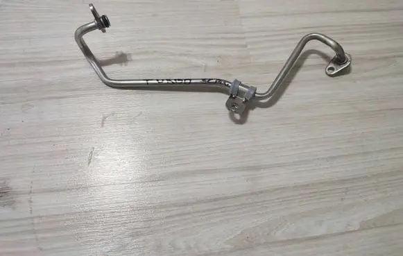 Skoda Scala Turbo turbocharger oiling pipe/hose 04C145140C