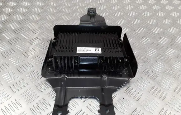 Mazda 6 Sound amplifier GM1B6692X 255870106 306150422