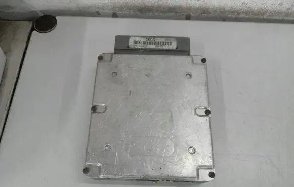 Ford Escort Engine control unit/module ECU 96FB12A650FC