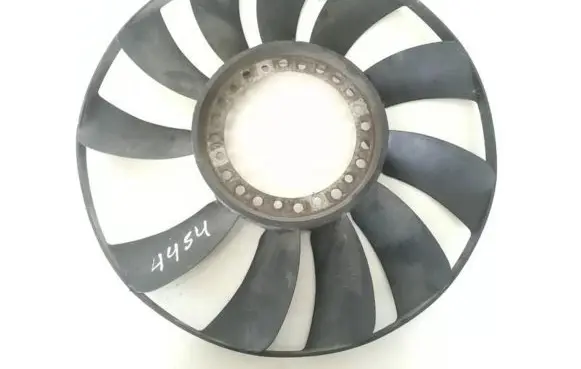 Volkswagen PASSAT B5 Fan impeller 058121301b