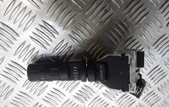 Nissan Qashqai Wiper switch 
