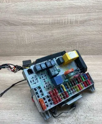 Opel Astra G Fuse module 90589965 MAINFUSE