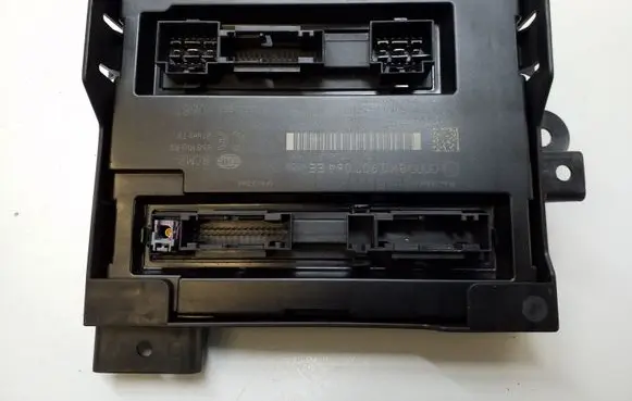Audi A5 8T 8F Comfort/convenience module 8K0907064EE