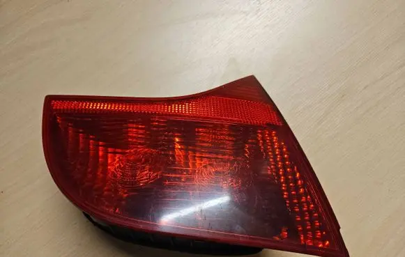 Audi A4 S4 B7 8E 8H Tailgate rear/tail lights 8E9945093 484501 UL0749001