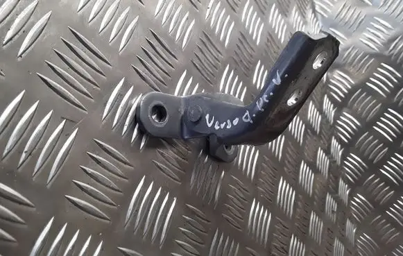 Toyota Verso Front door upper hinge ES03