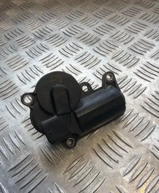 Mercedes-Benz E W213 Intake manifold valve actuator/motor A2139068601