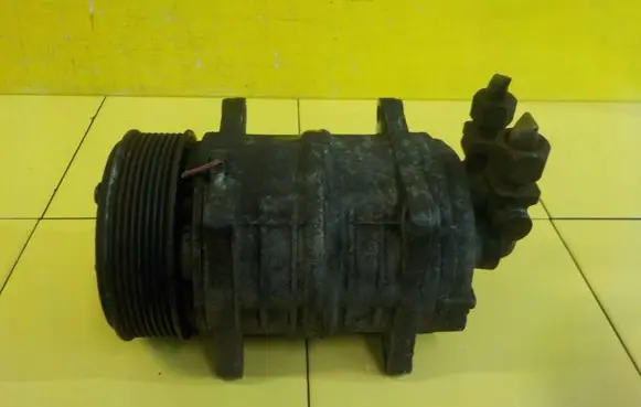 Iveco Daily 5th gen Air conditioning (A/C) compressor (pump) 1HTS24