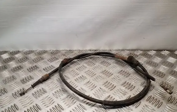 Handbrake/parking brake wiring cable