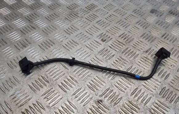 Windshield washer spray nozzle