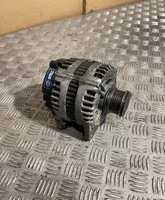 Volkswagen PASSAT B7 Generator/alternator