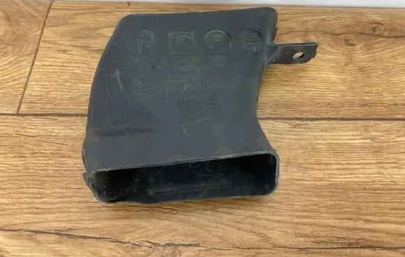 Chevrolet Camaro Radiator trim 84010172
