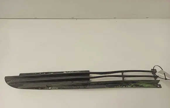 Mercedes-Benz COMPAKT W115 Front bumper lower grill