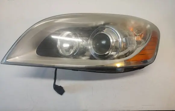 Volvo XC60 Headlight/headlamp 30763137