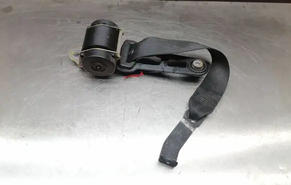 Mercedes-Benz E W211 Third row seat belt G2475 G2475A030510