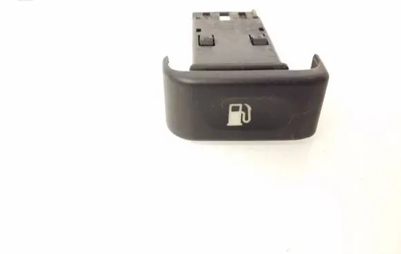 Land Rover Discovery Fuel tank opening switch YUG000870PUY 03035320
