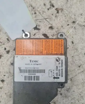 BMW 5 E39 Airbag control unit/module 8374799