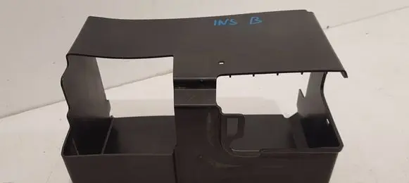 Opel Insignia B Battery box tray 23347542