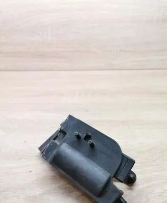 Volkswagen Transporter - Caravelle T5 Air flap motor/actuator 7H1819939 52492616