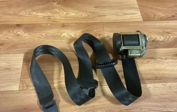Citroen C8 Rear seatbelt 14910150XX 25052004