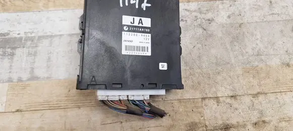 Subaru Outback Gearbox control unit/module 31711AH780 1122009464