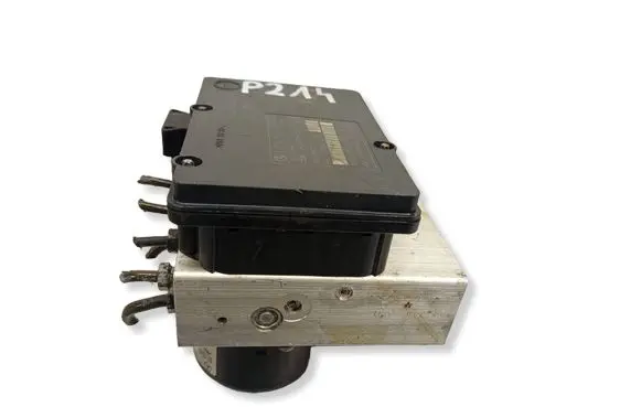 Mercedes-Benz C AMG W203 ABS Pump A0054311612 A0345457132