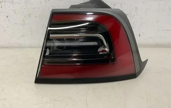 Rear/tail lights