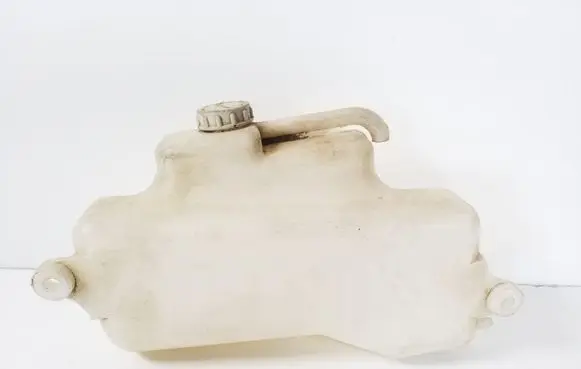 Mitsubishi L200 Coolant expansion tank/reservoir MN135072
