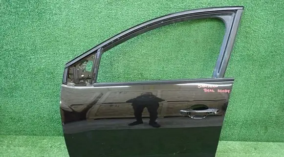 Dacia Sandero III Front door