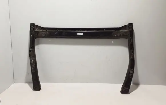 Volvo XC40 Radiator mount bracket 32221552